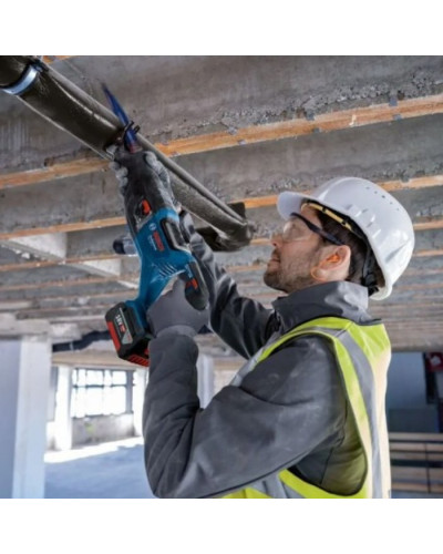 Акумуляторна ножівка Bosch Professional GSA 185-LI, без акб і з/п з 2 пиляльними полотнами