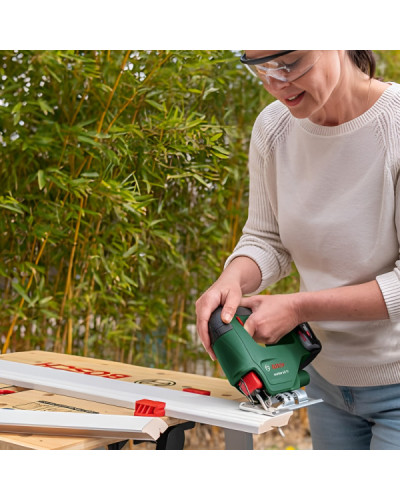 Акумуляторний лобзик Bosch Easy Saw 18V-70, без акб та з/п