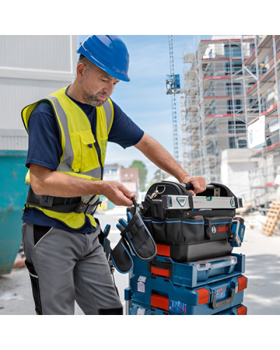Сумка Bosch Professional GWT 20 и набор ручных инструментов