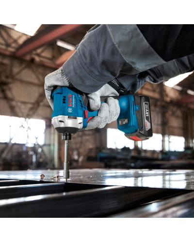 Акумуляторний ударний гайковерт Bosch GDR 18V-215 Professional, без акб та з/п, у кейсі L-BOXX 136