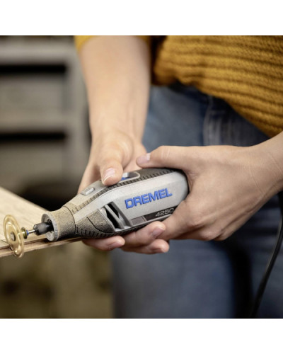 Багатофункціональний інструмент Dremel 4250 Platinum+ з 6 насадками і 128 аксесуарами, в кейсі