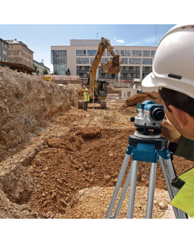 Оптичний нівелір Bosch GOL 20 D Professional 