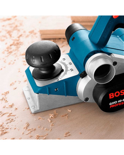 Рубанок Bosch GHO 40-82 C Professional 