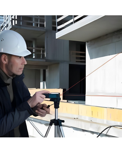 Лазерний далекомір Bosch GLM 50 Professional 