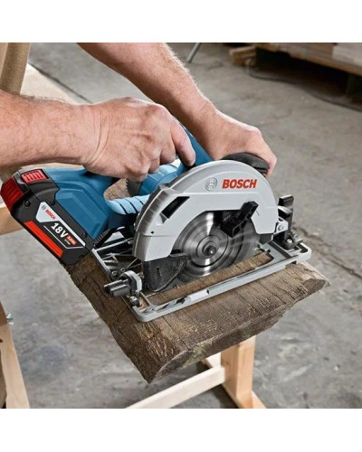 Акумуляторна циркулярна пила Bosch GKS 18 V-LI Professional, без акб та з/п