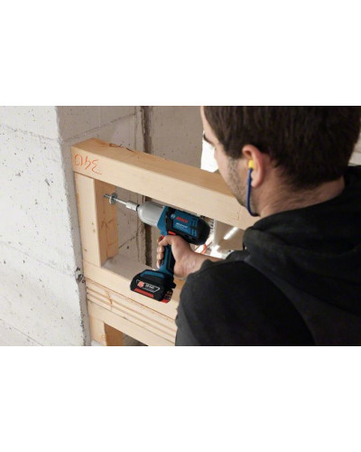 Акумуляторний ударний гайковерт Bosch GDS 18 V-LI HT Professional Solo