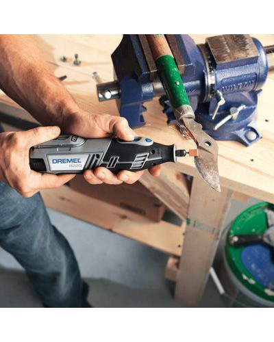 Багатофункціональний акумуляторний інструмент Dremel 8220-1/5 F0138220JD