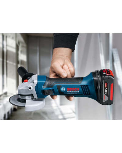 Акумуляторна кутова шліфувальна машина Bosch GWS 18-125 V-LI Professional, 2 акб 4.0 Ah, з/п, L-BOXX