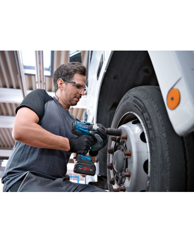 Аккумуляторный ударный гайковерт Bosch GDS 18V-1050 H Professional, без акб Аккумуляторный ударный гайковерт Bosch GDS 18V-1050 H Professional, без акб