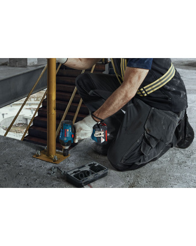 Аккумуляторный ударный гайковерт Bosch GDS 18V-400 Professional, 2 акб GBA 18V 5 Ah, з/у GAL 18V-40