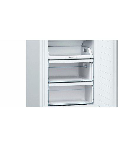 Холодильник Bosch KGN36NW306